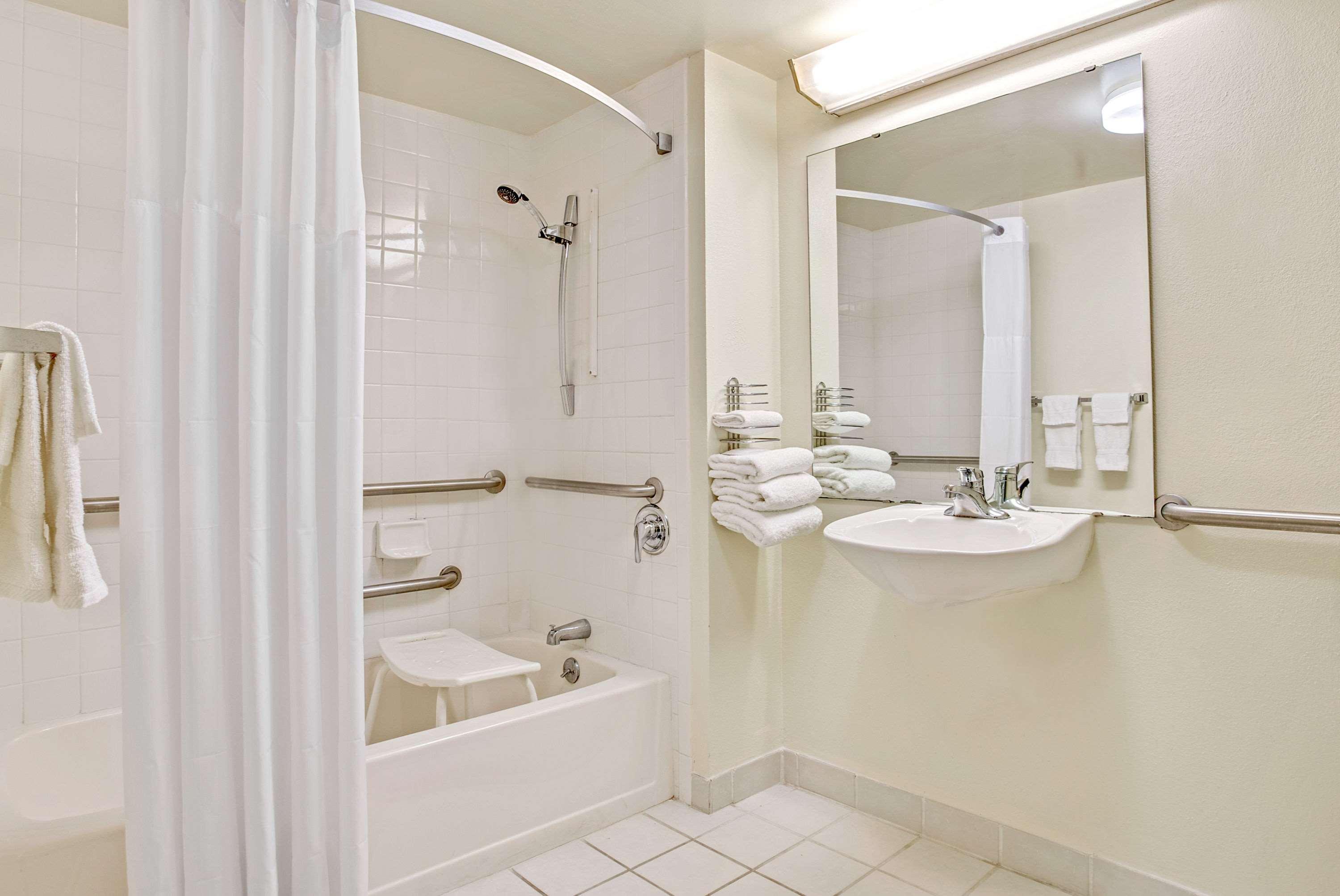 Days Inn By Wyndham Bradenton - Near The Gulf Ngoại thất bức ảnh