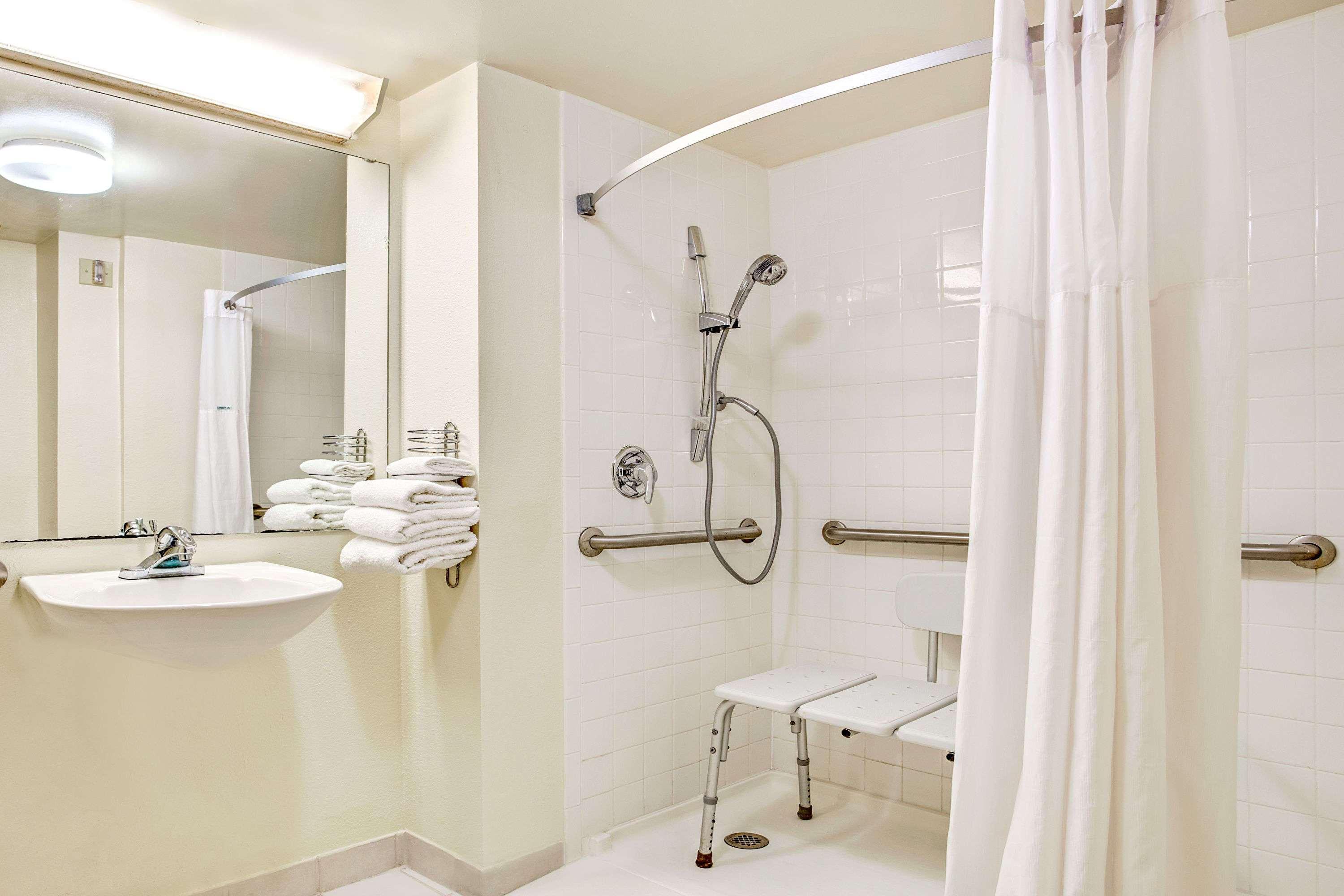 Days Inn By Wyndham Bradenton - Near The Gulf Ngoại thất bức ảnh