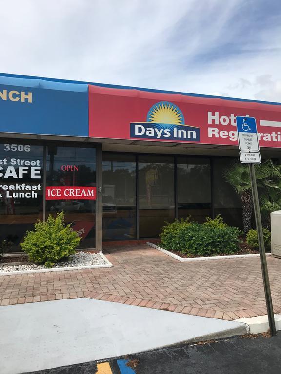 Days Inn By Wyndham Bradenton - Near The Gulf Ngoại thất bức ảnh